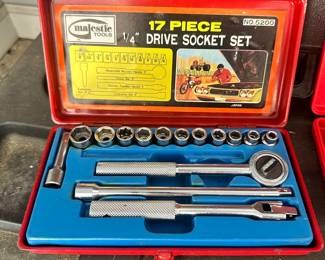 S165 - $15 - Vintage Majestic Tools 17 piece 1/4" Drive Socket Set