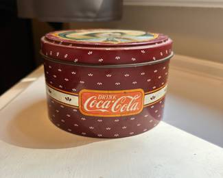 S102 - $8 - Vintage CocaCola Tin