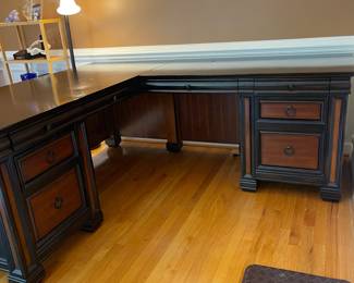 S10 - $200 - Corner Desk. Separates for transport. Scratches scuffs are pictured, please take note. You must have help picking up. 72" x 30" x 30.5"