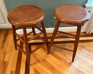 $40 for the pair. Barstools with cosmetic damage on the top / surface. 24T 13.5D