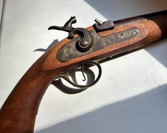 S104 - $50 Kit Gun - Made in Spain. Wall Hanger.