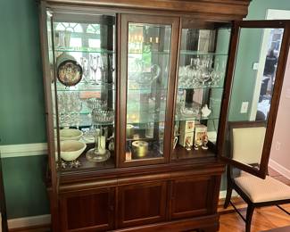 S42 - $300 - Broyhill China Cabinet. 61"W x 18"D x 85"T