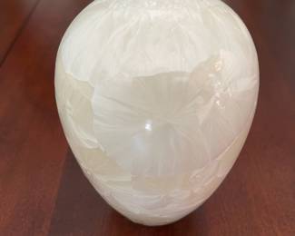 S16 - $60 - Sid Oakley / John Martin N.C. Crystalline Glazed Pottery . 7"Tall. No chips or cracks.