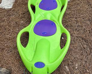 S172 - $10 - Riva Odyssey Green 2 Kid Sled. Good condition.
