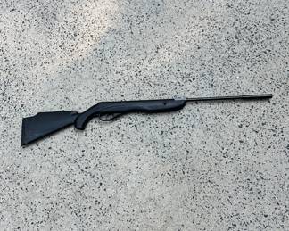 S177 - $60 - Crosman G1 Extreme .177 Caliber. No scope. Comes with hard case.