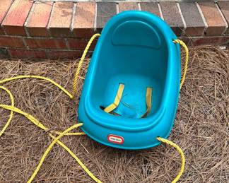 S173 - $15 - Little Tikes Outdoor Swing