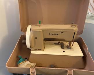 Child sewing machine