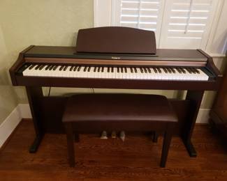 ROLAND ELECTRIC PIANO