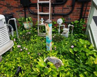 GARDEN DECOR