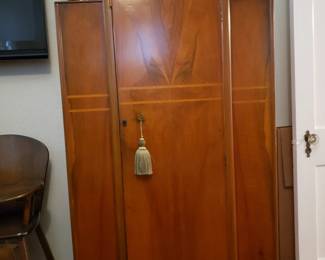 VINTAGE ARMOIRE