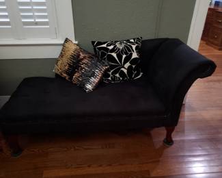 BLACK CHAISE LOUNGE