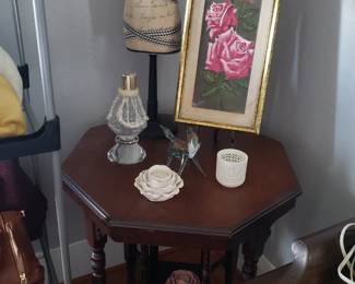 HEXAGON SIDE TABLE AND DECOR
