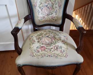 FRENCH PROVINCIAL STYLE ARM CHAIR