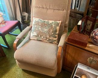 Pair of vintage lane recliners