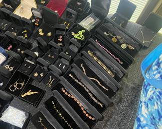 All this is 14kt