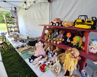 Dolls and bears