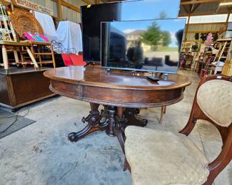 Great Victorian dining or larger parlor table