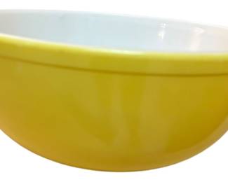 Vintage Pyrex Yellow B14 Bowl