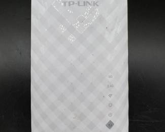 TP-LINK 5G 2.4G AC750 Wi-Fi Range Extender Model RE200
