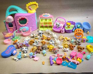 Littlest Pet Shop MEGA Collection
