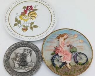 (3) Decorative Plates & Wall Art
