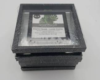 (7) 4 in x 4 in Photo Frames
