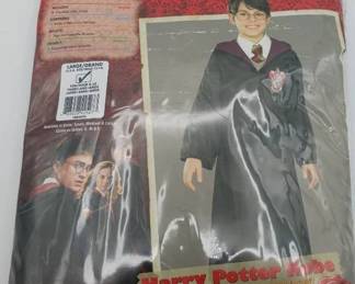 Harry Potter Gryffindor Costume: Hooded Robe & Tie, Child Large
