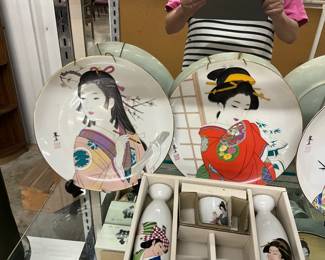Porcelain Geisha Plates