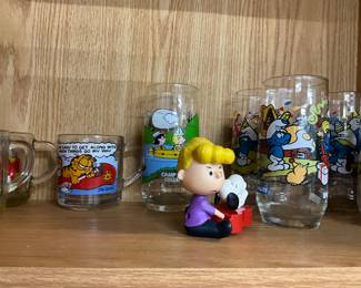 McDonalds Peanuts Camp Snoopy Glass & Schroeder Spinning Toy