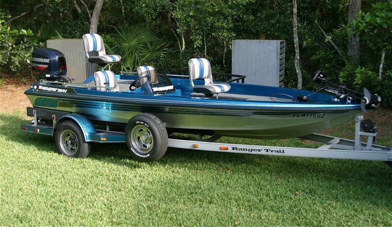 Example Photo.
1991 Ranger Bass boat with a 150 Evinrude outboard motor.
This boat has been stored indoors its entire life! More pictures to follow once this boat is pulled out of storage, cleaned, tested, and detailed.