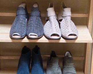 8 Pair Of Shooties