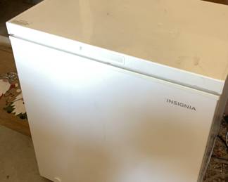 Insignia White Freezer Chest