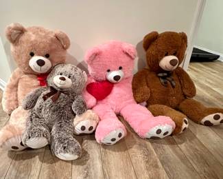 HUGE Stuffed Teddy Bears 
