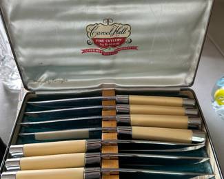 Carvel Hall steak knife set