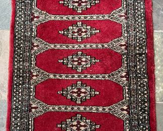 ORIENTAL RUG