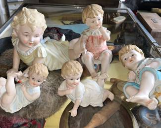 VINTAGE PIANO BABIES
