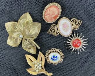 Vintage Costume Brooch Pin Assortment Featuring Sarah Coventry Cameo