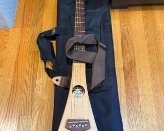 Travel guitar