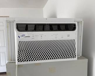 Two-year-old Window unit gently used