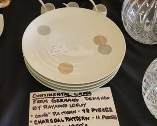 Entire set of Continental china