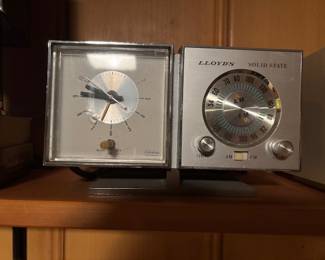 Lloyds Solid State radio
