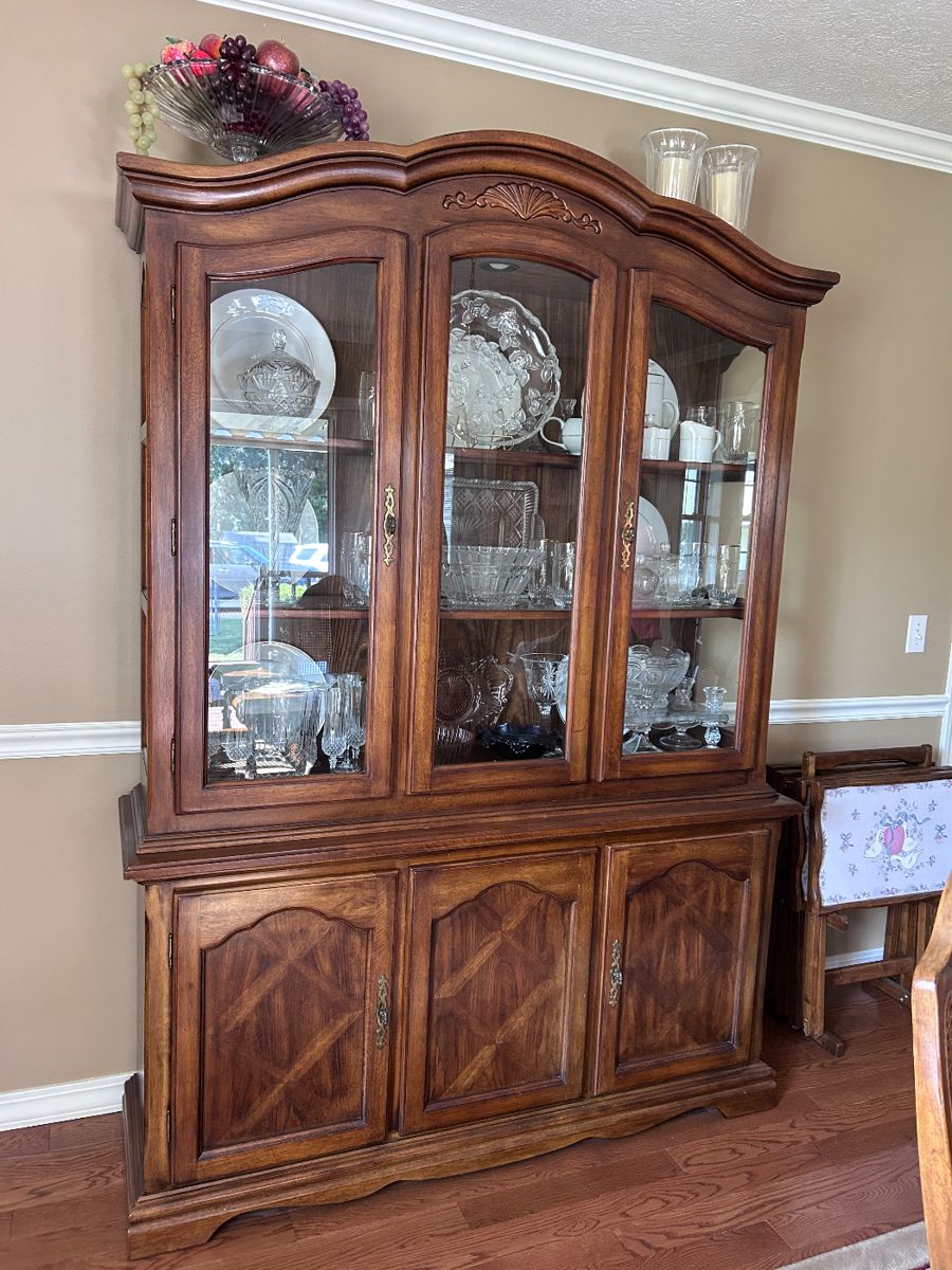 China hutch. Dishes.