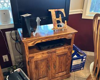 TV. TV stand. 