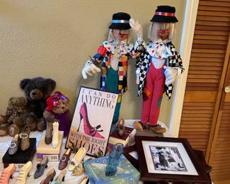 Fall clowns. High heeled decor.