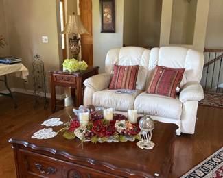 La-Z-Boy coffee table. La-Z-Boy end table. La-Z-Boy loveseat.