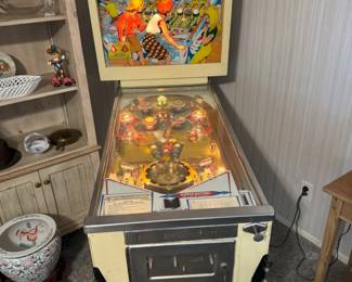 1967 (Unrestored) Gottlieb Super Score Pinball Machine in working condition. It hasn't been played at length, due to its age. $1,100 PRESALE ITEM