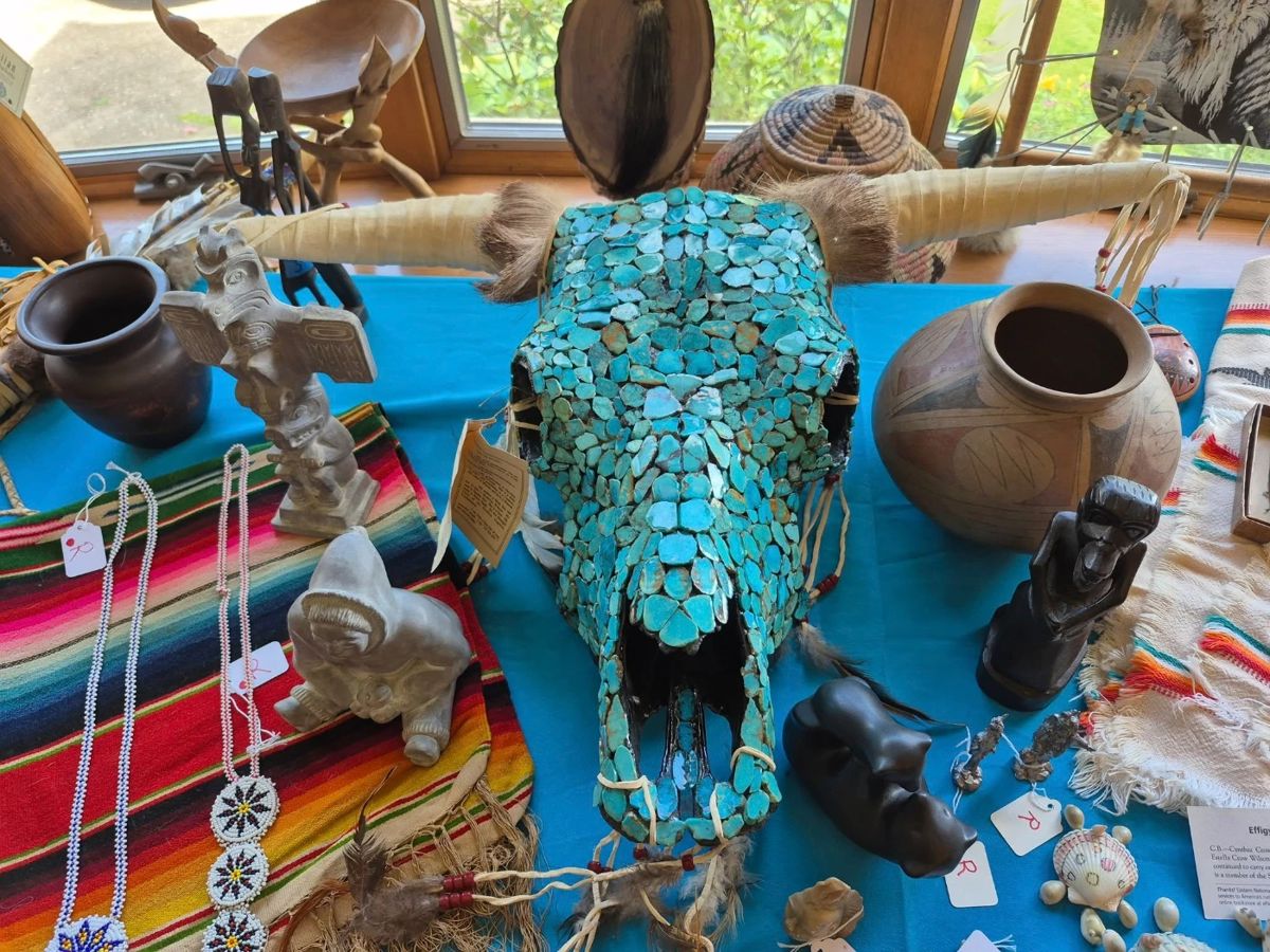 You have to see it to truly appreciate it! Completely covered in Turquoise!