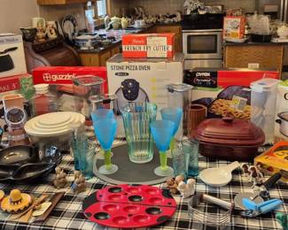 Bella, Pyrex, Wilton, Pampered Chef...