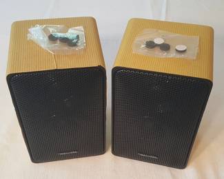 Realistic Minimus-7 Speakers (NOS) – Black – Legendary Compact Sound