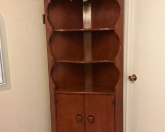 Corner hutch.